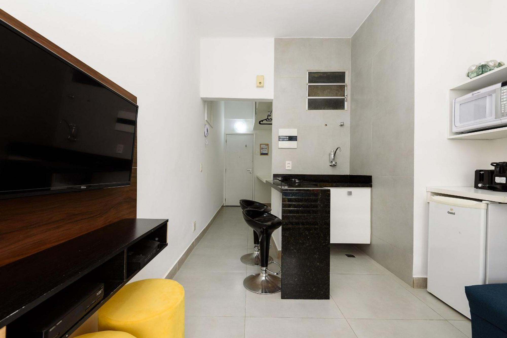 Em Copacabana A 100m Da | Jc 35/827 Apartment